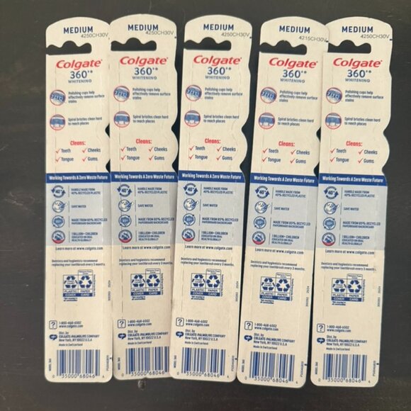 NWT Bundle of 5 Colgate 360 Whitening Medium Toothbrush - Picture 2 of 2